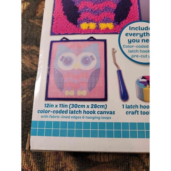 LatchKits- Owl Mini Rug Kit- NIP - Picture 2 of 5